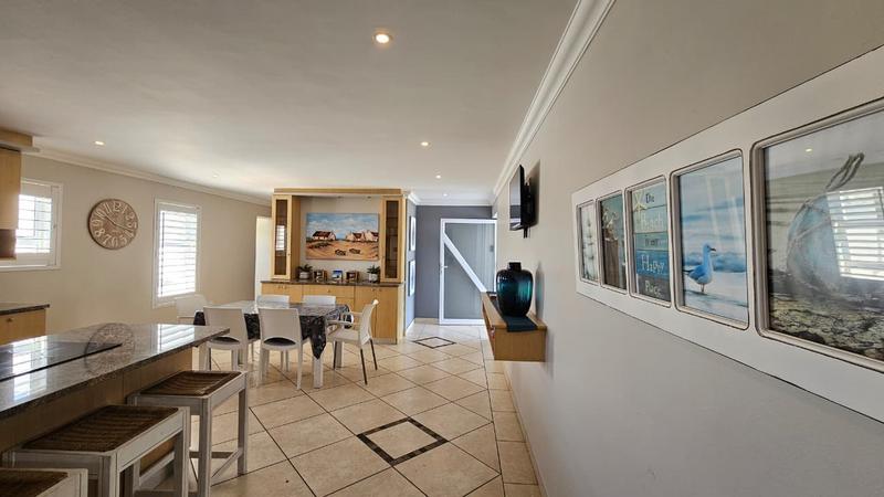4 Bedroom Property for Sale in Lampiesbaai Western Cape